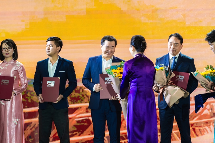 Vinamilk tiếp lửa đam mê, tôn vinh sáng tạo tại sự kiện điện ảnh châu Á- Ảnh 3. Vinamilk tiếp lửa đam mê, tôn vinh sáng tạo tại sự kiện điện ảnh châu Á- Ảnh 3.