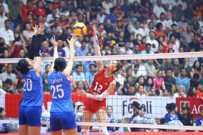 Chung kết bóng chuyền VTV Cup 2025: ĐT bóng chuyền nữ Việt Nam chiến đấu quả cảm và thất bại đầy tiếc nuối- Ảnh 8. Chung kết bóng chuyền VTV Cup 2025: ĐT bóng chuyền nữ Việt Nam chiến đấu quả cảm và thất bại đầy tiếc nuối- Ảnh 8.