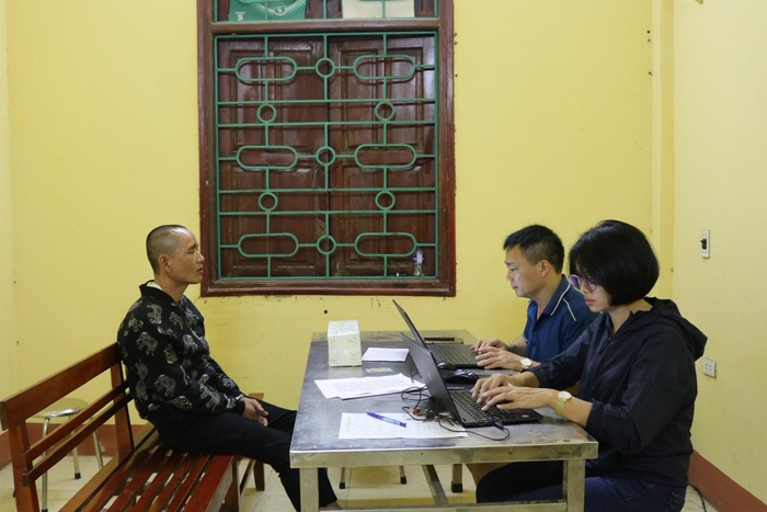 Nữ trung tá Công an gần 20 năm đấu tranh với tội phạm ma túy - Ảnh 2. Nữ trung tá Công an gần 20 năm đấu tranh với tội phạm ma túy - Ảnh 2.