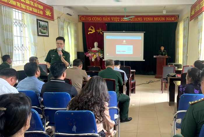 Đồn Biên phòng Pa Tần tích cực thực hiện phong trào “Bình dân học vụ số”
- Ảnh 1. Đồn Biên phòng Pa Tần tích cực thực hiện phong trào “Bình dân học vụ số”
- Ảnh 1.
