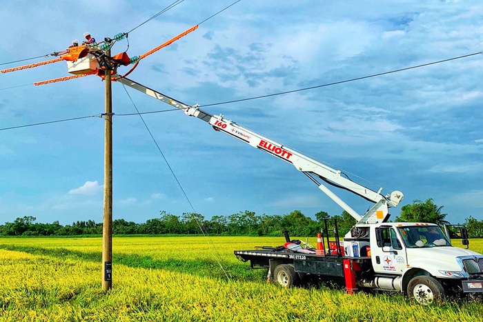 Điện lực miền Bắc tập trung vận hành an toàn, tiết kiệm, đảm bảo cung ứng điện ổn định những tháng cuối năm- Ảnh 2. Điện lực miền Bắc tập trung vận hành an toàn, tiết kiệm, đảm bảo cung ứng điện ổn định những tháng cuối năm- Ảnh 2.