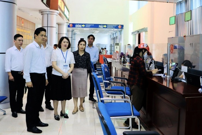 Lai Châu: Đẩy mạnh chuyển đổi số toàn diện
- Ảnh 1. Lai Châu: Đẩy mạnh chuyển đổi số toàn diện
- Ảnh 1.