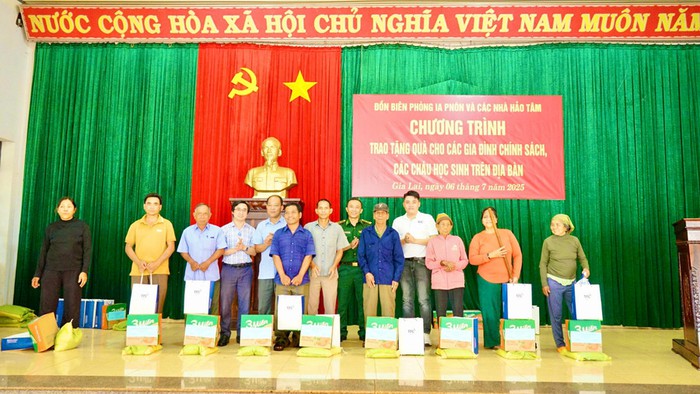 Chăm lo sức khỏe cho người dân vùng biên giới Ia Phôn- Ảnh 3. Chăm lo sức khỏe cho người dân vùng biên giới Ia Phôn- Ảnh 3.