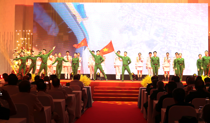 “80 năm lịch sử vẻ vang của Quân khu 7” cuộc thi viết dành cho người lính và mở rộng toàn dân - Ảnh 1. “80 năm lịch sử vẻ vang của Quân khu 7” cuộc thi viết dành cho người lính và mở rộng toàn dân - Ảnh 1.