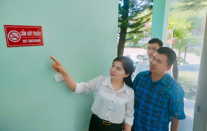 Lai Châu: Xã Bum Nưa xây dựng môi trường làm việc không khói thuốc lá- Ảnh 1. Lai Châu: Xã Bum Nưa xây dựng môi trường làm việc không khói thuốc lá- Ảnh 1.