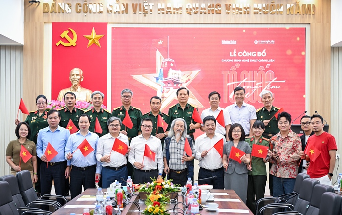 Ban Tổ chức gặp gỡ và tặng vé cho gia đình nhạc sĩ Văn Cao, các cựu chiến binh, người có công cách mạng Ban Tổ chức gặp gỡ và tặng vé cho gia đình nhạc sĩ Văn Cao, các cựu chiến binh, người có công cách mạng