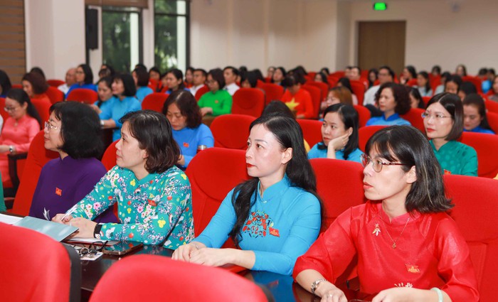 Phiên trù bị Đại hội đại biểu Đảng bộ Trung ương Hội LHPN Việt Nam lần thứ I, nhiệm kỳ 2025 - 2030- Ảnh 13. Phiên trù bị Đại hội đại biểu Đảng bộ Trung ương Hội LHPN Việt Nam lần thứ I, nhiệm kỳ 2025 - 2030- Ảnh 13.