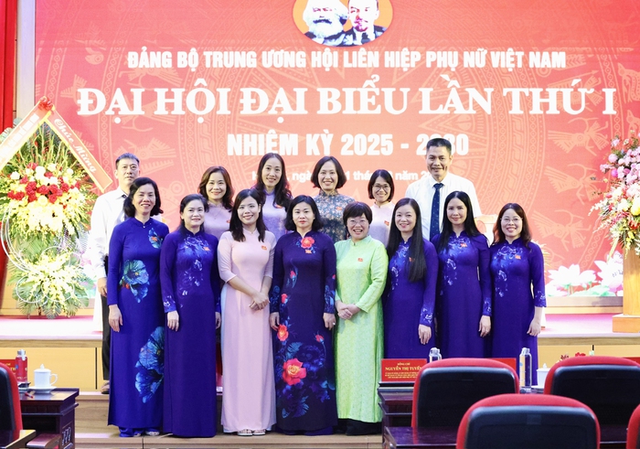 Phiên trù bị Đại hội đại biểu Đảng bộ Trung ương Hội LHPN Việt Nam lần thứ I, nhiệm kỳ 2025 - 2030- Ảnh 9. Phiên trù bị Đại hội đại biểu Đảng bộ Trung ương Hội LHPN Việt Nam lần thứ I, nhiệm kỳ 2025 - 2030- Ảnh 9.