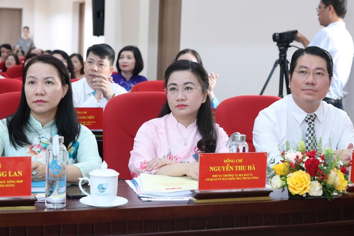 2 khâu đột phá, 3 nhiệm vụ và giải pháp trọng tâm nhiệm kỳ 2025 – 2030- Ảnh 2. 2 khâu đột phá, 3 nhiệm vụ và giải pháp trọng tâm nhiệm kỳ 2025 – 2030- Ảnh 2.
