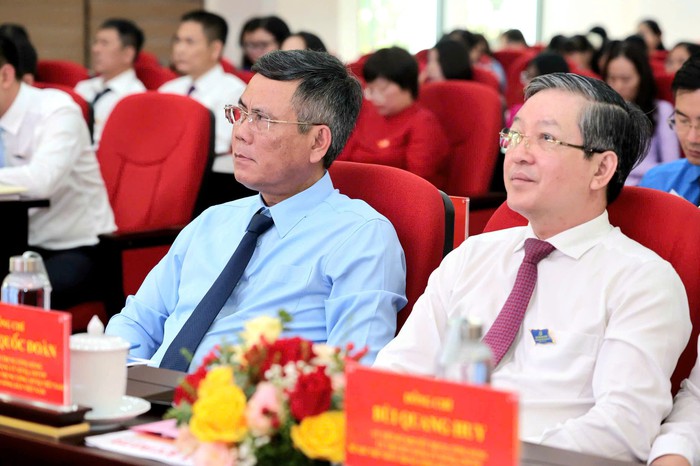 Đồng chí Đỗ Văn Chiến dự khai mạc Đại hội Đại biểu Đảng bộ Trung ương Hội LHPN Việt Nam lần thứ I, nhiệm kỳ 2025-2030- Ảnh 2. Đồng chí Đỗ Văn Chiến dự khai mạc Đại hội Đại biểu Đảng bộ Trung ương Hội LHPN Việt Nam lần thứ I, nhiệm kỳ 2025-2030- Ảnh 2.