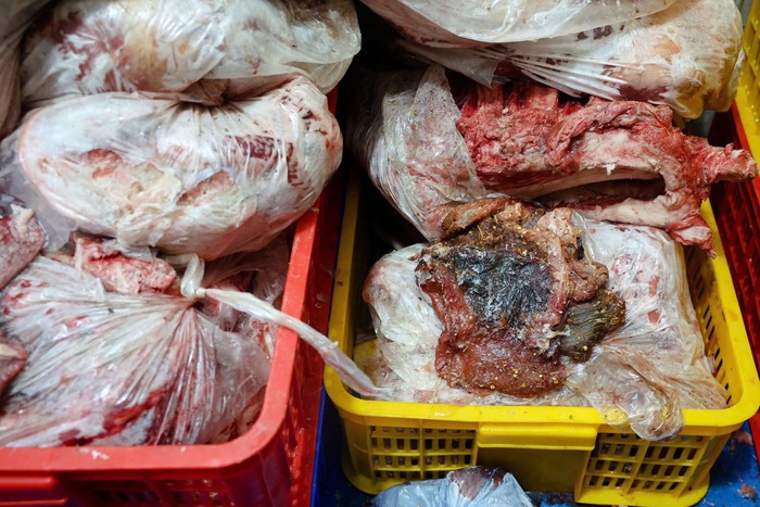 Cận cảnh kho chứa hàng chục tấn thịt bẩn đội lốt “đặc sản vùng cao” tại Phú Thọ- Ảnh 8.