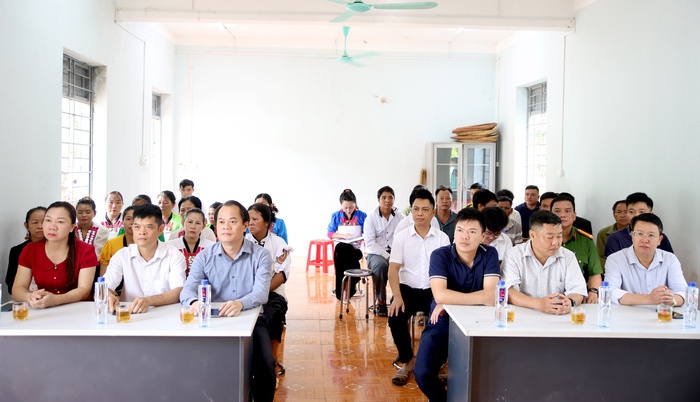 Cam kết xóa bỏ hủ tục lạc hậu trong cộng đồng dân tộc Mảng- Ảnh 1. Cam kết xóa bỏ hủ tục lạc hậu trong cộng đồng dân tộc Mảng- Ảnh 1.