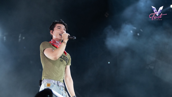 V Fest bùng nổ với dàn “Anh trai”, “Chị đẹp”, “Em xinh”- Ảnh 11. V Fest bùng nổ với dàn “Anh trai”, “Chị đẹp”, “Em xinh”- Ảnh 11.