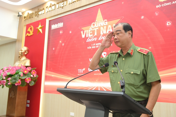 Thiếu tướng Lê Hồng Hiệp Thiếu tướng Lê Hồng Hiệp