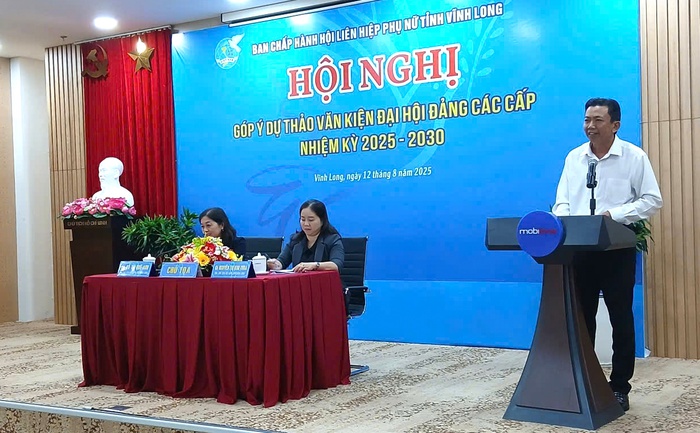 Quan tâm lồng ghép giới trong văn kiện Đại hội Đảng bộ tỉnh Vĩnh Long nhiệm kỳ 2025-2030- Ảnh 1. Quan tâm lồng ghép giới trong văn kiện Đại hội Đảng bộ tỉnh Vĩnh Long nhiệm kỳ 2025-2030- Ảnh 1.