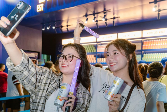 Nhìn lại những khoảnh khắc "cực cháy" của Vinamilk tại V-Concert & V-Fest cuối tuần qua- Ảnh 5.