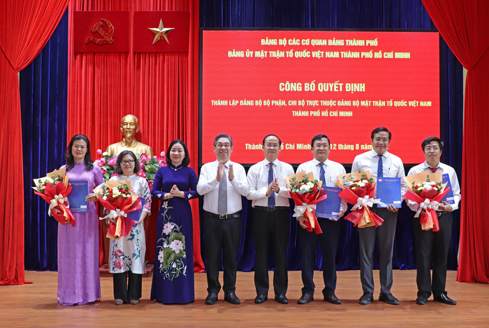 Công bố Quyết định thành lập Đảng bộ MTTQVN TPHCM nhiệm kỳ 2025 - 2030- Ảnh 3. Công bố Quyết định thành lập Đảng bộ MTTQVN TPHCM nhiệm kỳ 2025 - 2030- Ảnh 3.