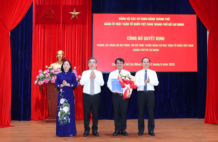 Công bố Quyết định thành lập Đảng bộ MTTQVN TPHCM nhiệm kỳ 2025 - 2030- Ảnh 7. Công bố Quyết định thành lập Đảng bộ MTTQVN TPHCM nhiệm kỳ 2025 - 2030- Ảnh 7.