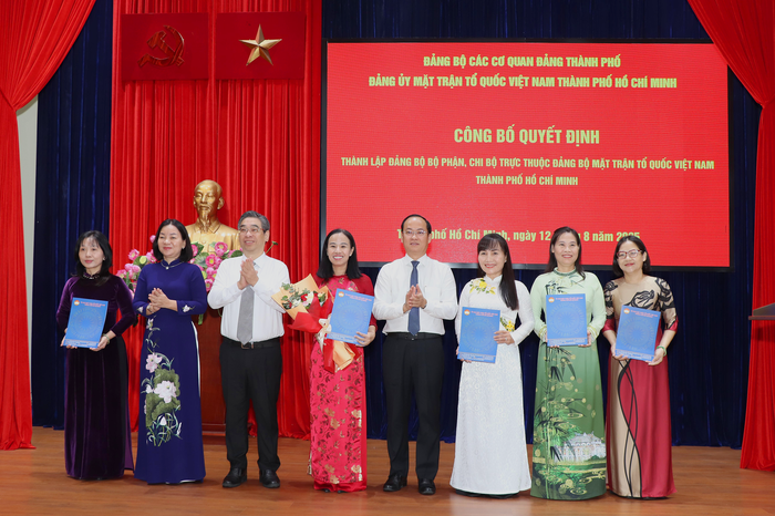 Công bố Quyết định thành lập Đảng bộ MTTQVN TPHCM nhiệm kỳ 2025 - 2030- Ảnh 4. Công bố Quyết định thành lập Đảng bộ MTTQVN TPHCM nhiệm kỳ 2025 - 2030- Ảnh 4.