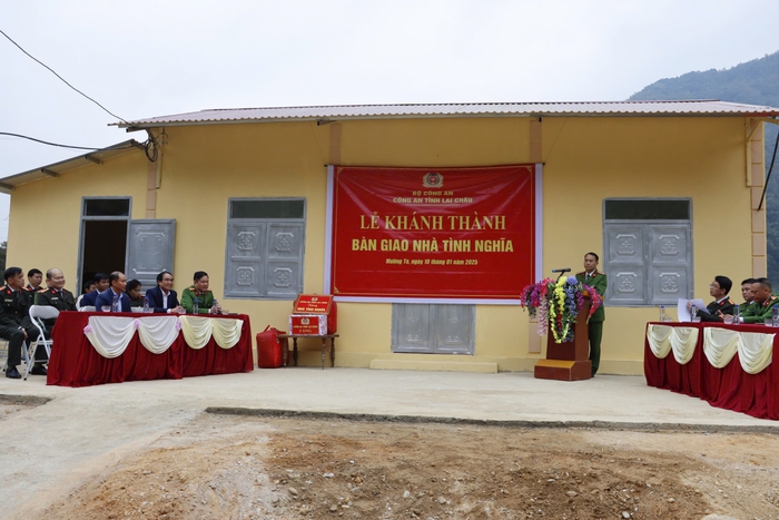 Ổn định an cư, người dân tự tin vươn lên thoát nghèo- Ảnh 1. Ổn định an cư, người dân tự tin vươn lên thoát nghèo- Ảnh 1.