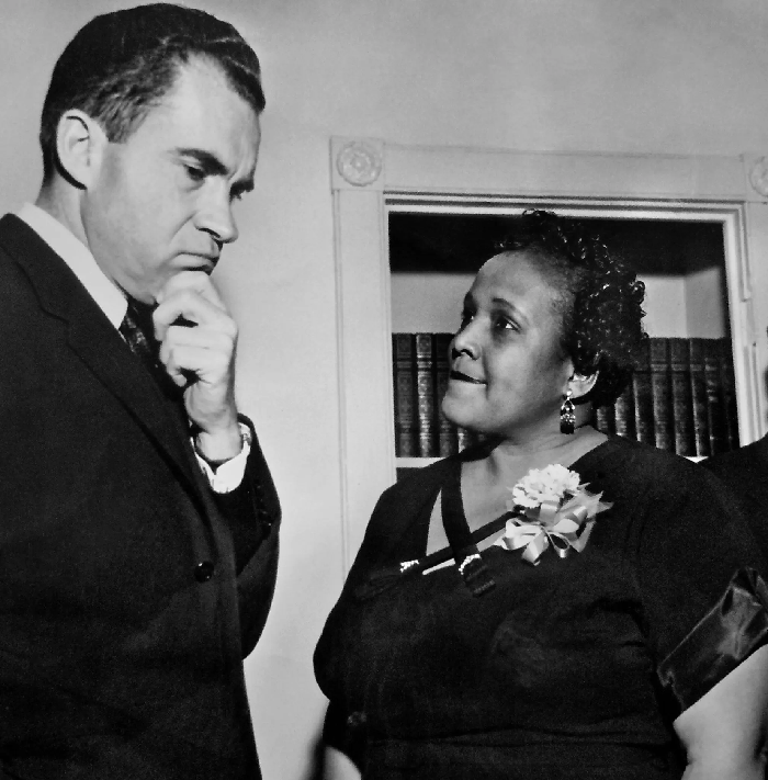 Tổng thống Mỹ Richard Nixon và nhà báo Ethel L. Payne Tổng thống Mỹ Richard Nixon và nhà báo Ethel L. Payne