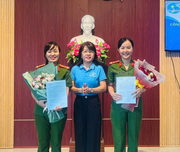 Quảng Ngãi: Công bố quyết định thành lập Chi hội Phụ nữ Công an xã Bình Sơn- Ảnh 1. Quảng Ngãi: Công bố quyết định thành lập Chi hội Phụ nữ Công an xã Bình Sơn- Ảnh 1.
