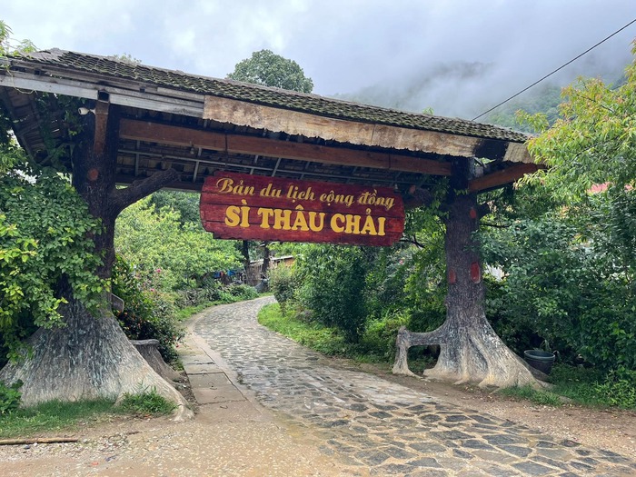 Đường vào bản Sì Thâu Chải