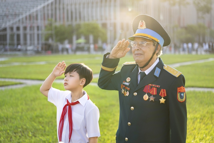 Hình ảnh trong MV "Việt Nam - Tự hào tiếp bước tương lai"
