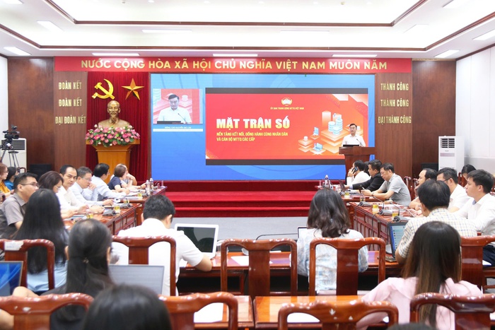 Triển khai thí điểm nền tảng "Mặt trận số" và tập huấn "Ứng dụng AI trong công tác Mặt trận Tổ quốc các cấp"- Ảnh 1.