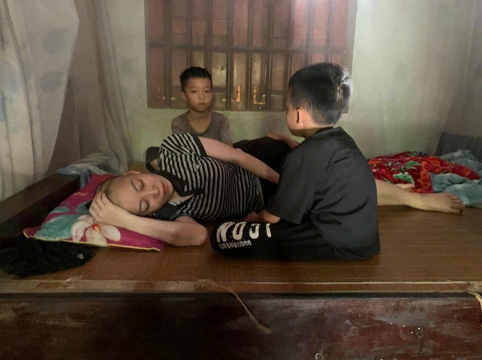 Khẩn cầu của người mẹ ung thư: "xin cho tôi sống cạnh con thơ thêm một thời gian nữa"- Ảnh 1.