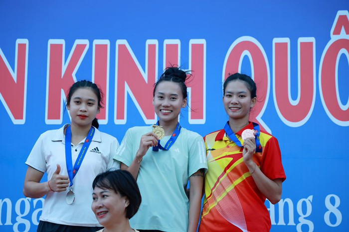Cô gái Hải Phòng phá kỷ lục 7 môn phối hợp tại Giải vô địch điền kinh Quốc gia - Ảnh 7.