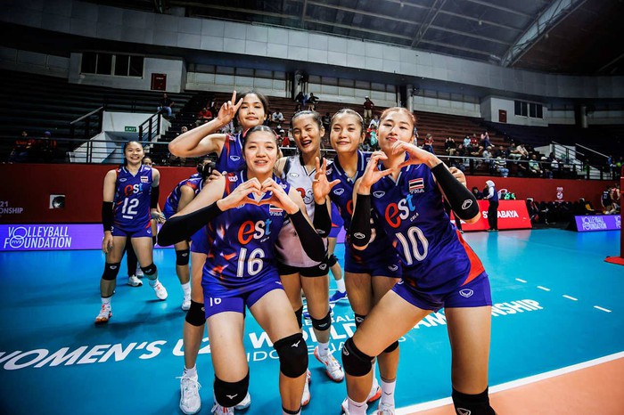 U21 bóng chuyền nữ Việt Nam chiến đấu kiên cường trong nghịch cảnh - Ảnh 8.
