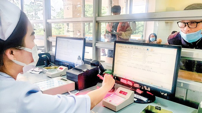 Lâm Đồng: Hiệu quả từ chuyển đổi số tại Trung tâm Y tế khu vực Đức Trọng- Ảnh 3.
