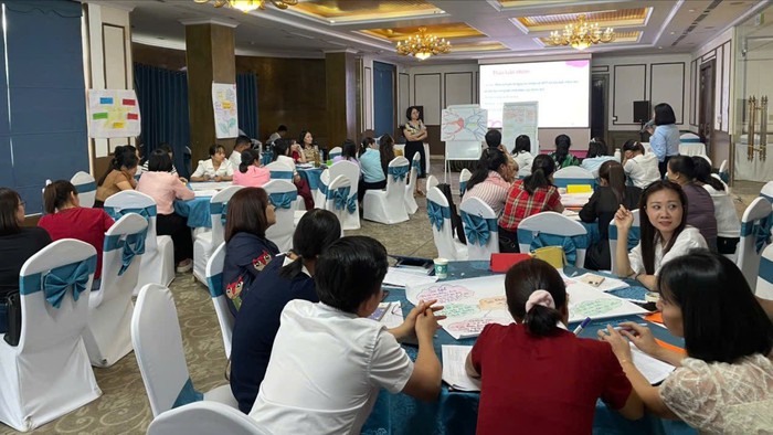 Hội LHPN tỉnh Lào Cai tập huấn kỹ năng tư vấn tâm lý học đường cho giáo viên - Ảnh 1. Hội LHPN tỉnh Lào Cai tập huấn kỹ năng tư vấn tâm lý học đường cho giáo viên - Ảnh 1.