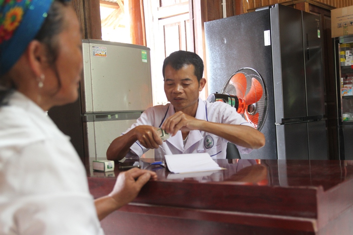 Những người giữ lửa y tế tại tâm lũ Mỹ Lý: Trực 24/24h cũng không được phép "gục"- Ảnh 3.