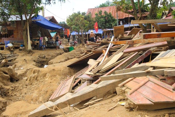 Bản Thái cổ Yên Hòa tan hoang sau lũ dữ, cuộc sống người dân gặp muôn vàn khó khăn- Ảnh 11. Bản Thái cổ Yên Hòa tan hoang sau lũ dữ, cuộc sống người dân gặp muôn vàn khó khăn- Ảnh 11.