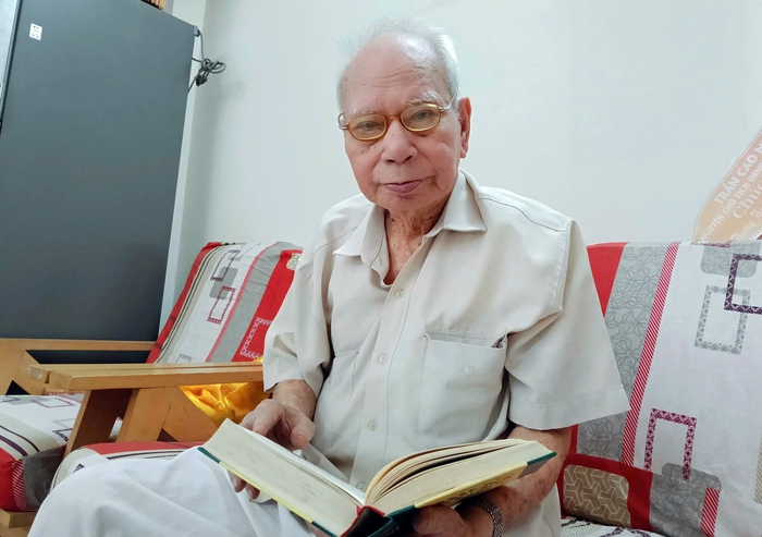 Mùa Thu lịch sử trong ký ức nhà văn Đoàn Minh Tuấn- Ảnh 2. Mùa Thu lịch sử trong ký ức nhà văn Đoàn Minh Tuấn- Ảnh 2.