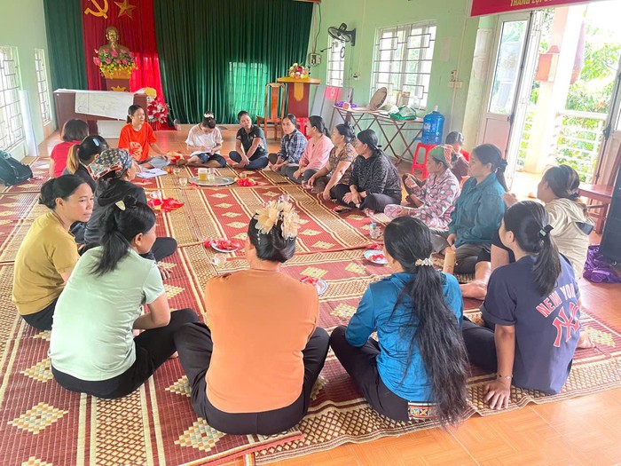 Cấp vốn sinh kế cho phụ nữ yếu thế là người dân tộc thiểu số- Ảnh 1.