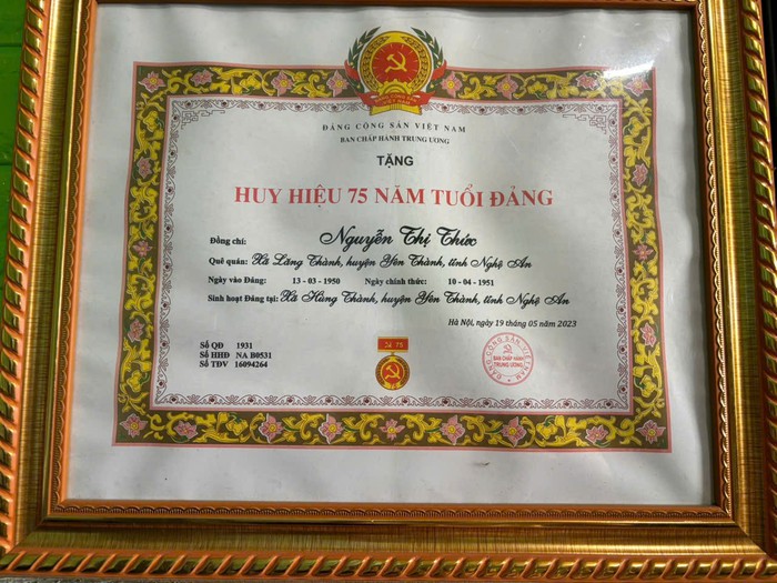 Cụ bà 106 tuổi vẹn nguyên ký ức 3 lần được gặp Bác Hồ- Ảnh 4. Cụ bà 106 tuổi vẹn nguyên ký ức 3 lần được gặp Bác Hồ- Ảnh 4.