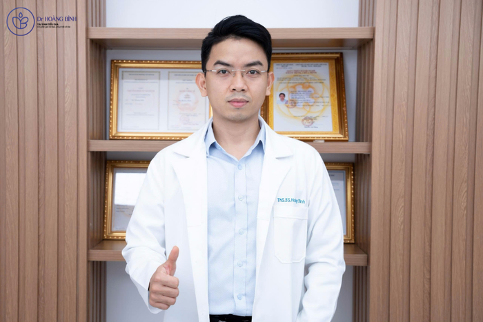 ThS.BS Bùi Hoàng Bình: Thẩm mỹ nên ưu tiên an toàn và làm nổi bật vẻ đẹp tự nhiên - Ảnh 1. ThS.BS Bùi Hoàng Bình: Thẩm mỹ nên ưu tiên an toàn và làm nổi bật vẻ đẹp tự nhiên - Ảnh 1.