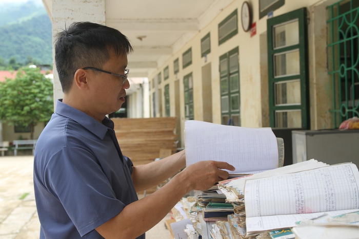 Sau mưa lũ, thầy trò vùng cao lại nơm nớp lo sạt lở đất- Ảnh 3. Sau mưa lũ, thầy trò vùng cao lại nơm nớp lo sạt lở đất- Ảnh 3.