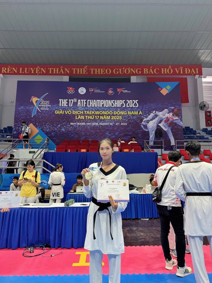 Nữ vận động viên Taekwondo Lai Châu giành Huy chương Vàng giải vô địch Đông Nam Á- Ảnh 1. Nữ vận động viên Taekwondo Lai Châu giành Huy chương Vàng giải vô địch Đông Nam Á- Ảnh 1.