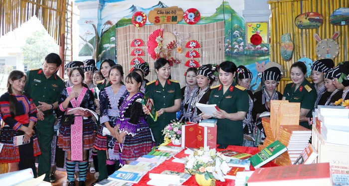 Ban Phụ nữ Quân đội: Tập huấn tuyên truyền, phổ biến pháp luật và vận động nhân dân chấp hành pháp luật tại Lai Châu- Ảnh 1. Ban Phụ nữ Quân đội: Tập huấn tuyên truyền, phổ biến pháp luật và vận động nhân dân chấp hành pháp luật tại Lai Châu- Ảnh 1.