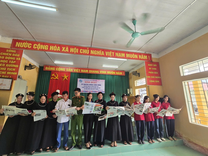 Báo Phụ nữ Việt Nam đưa thông tin, kiến thức hữu ích đến với hội viên, phụ nữ vùng sâu, vùng xa- Ảnh 2. Báo Phụ nữ Việt Nam đưa thông tin, kiến thức hữu ích đến với hội viên, phụ nữ vùng sâu, vùng xa- Ảnh 2.