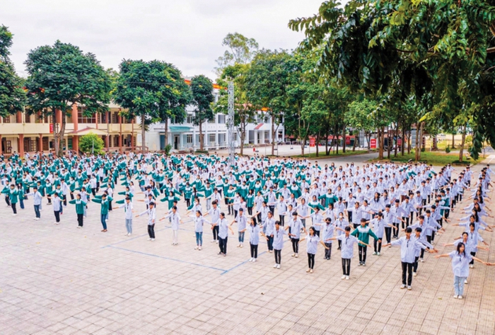 Cao Bằng: Hơn 750 tỷ đồng đầu tư cơ sở hạ tầng, trang thiết bị cho năm học mới- Ảnh 2.