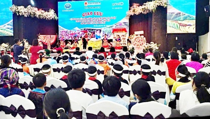 Hàng trăm học sinh DTTS tham gia diễn đàn giao lưu tuyên truyền công bằng trong giáo dục - Ảnh 1. Hàng trăm học sinh DTTS tham gia diễn đàn giao lưu tuyên truyền công bằng trong giáo dục - Ảnh 1.
