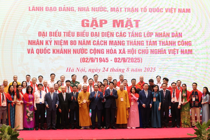 Sức mạnh đại đoàn kết làm nên thắng lợi của dân tộc- Ảnh 7. Sức mạnh đại đoàn kết làm nên thắng lợi của dân tộc- Ảnh 7.