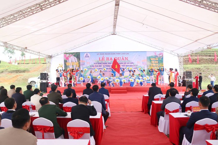 Ngành văn hóa Lào Cai đóng góp quan trọng vào phong trào xây dựng nông thôn mới- Ảnh 2. Ngành văn hóa Lào Cai đóng góp quan trọng vào phong trào xây dựng nông thôn mới- Ảnh 2.
