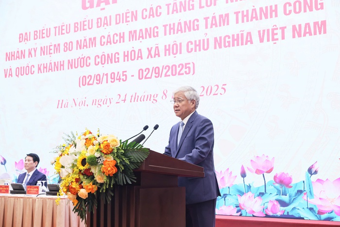 Phát huy truyền thống đoàn kết của đồng bào các dân tộc, các tôn giáo và người Việt Nam ở nước ngoài- Ảnh 4. Phát huy truyền thống đoàn kết của đồng bào các dân tộc, các tôn giáo và người Việt Nam ở nước ngoài- Ảnh 4.