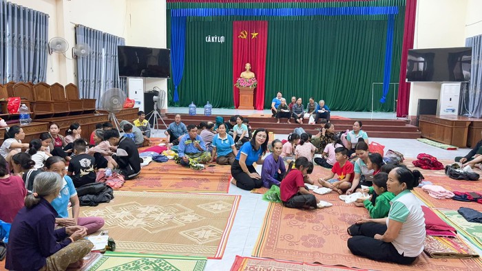 Hội LHPN Hà Tĩnh chung tay chăm lo đời sống người dân sơ tán tránh bão- Ảnh 2. Hội LHPN Hà Tĩnh chung tay chăm lo đời sống người dân sơ tán tránh bão- Ảnh 2.